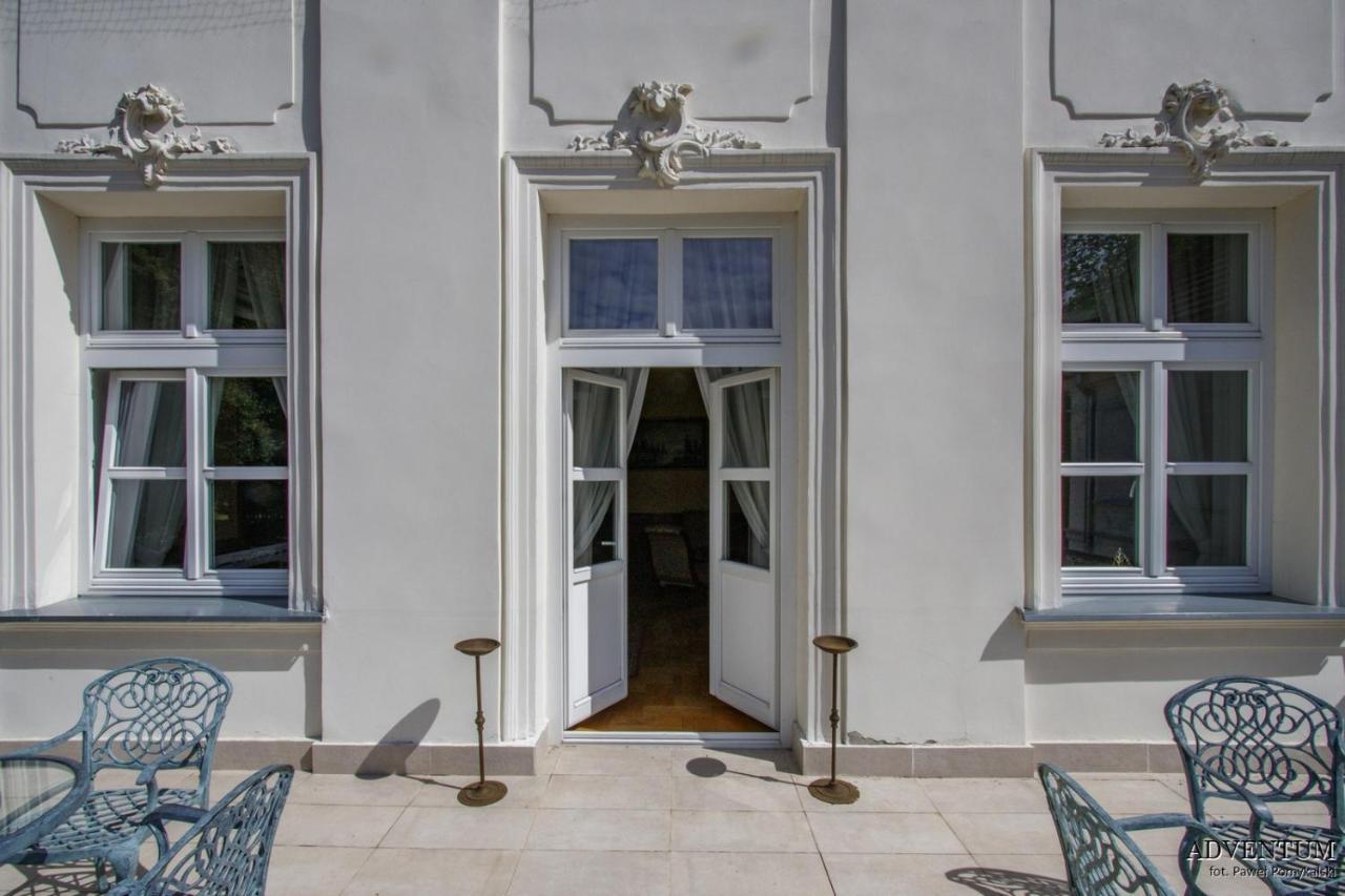 Palac Pod Kampinosem - Blisko Warszawy Leszno  Extérieur photo
