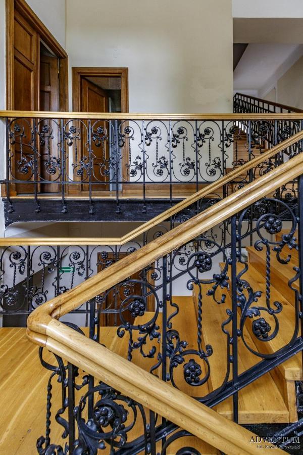 Palac Pod Kampinosem - Blisko Warszawy Leszno  Extérieur photo